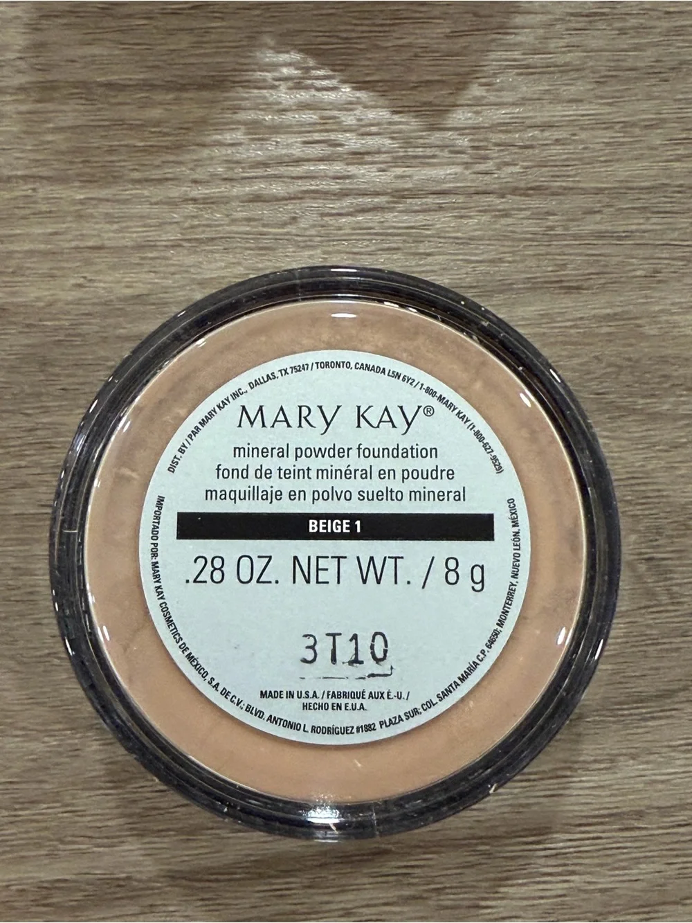 Mary Kay Mineral Powder Foundation BEIGE 1  NEW old Stock